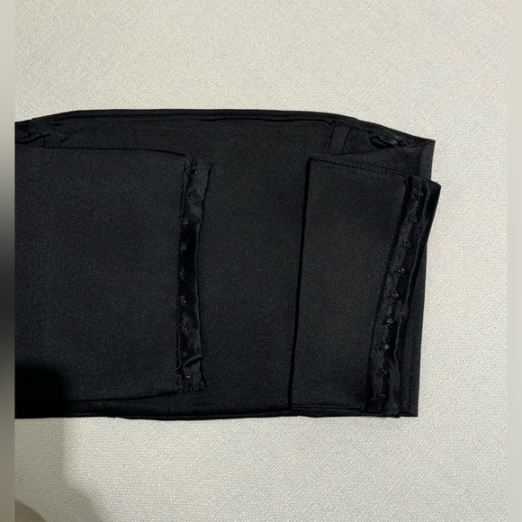 🖤Black Satin Effect Strapless Crop Top by Zara - size XS - NWOT - never worn!🖤 - Picture 4 of 5